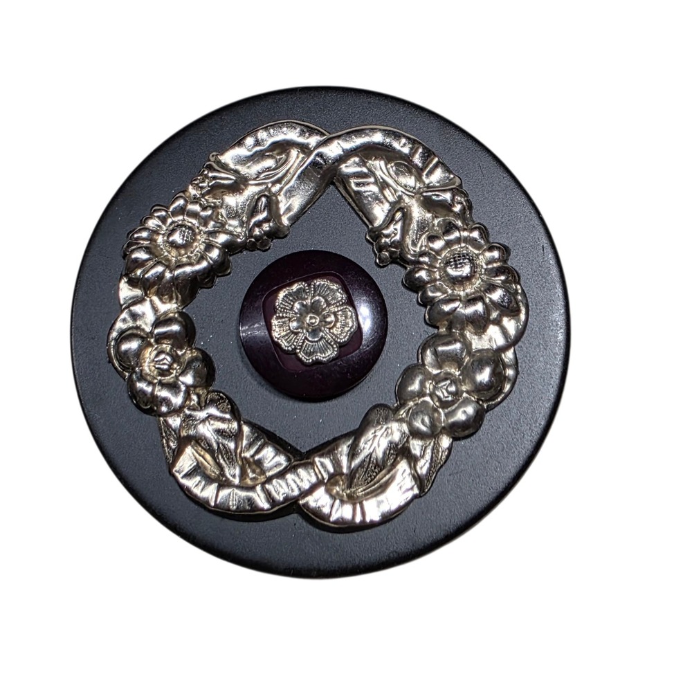 Vintage Style Compact Mirror Flower Wreath Design Center Piece READ
